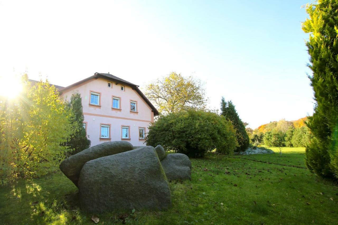 Apartman U Mluvicich Kamenu Staré Křečany Kültér fotó